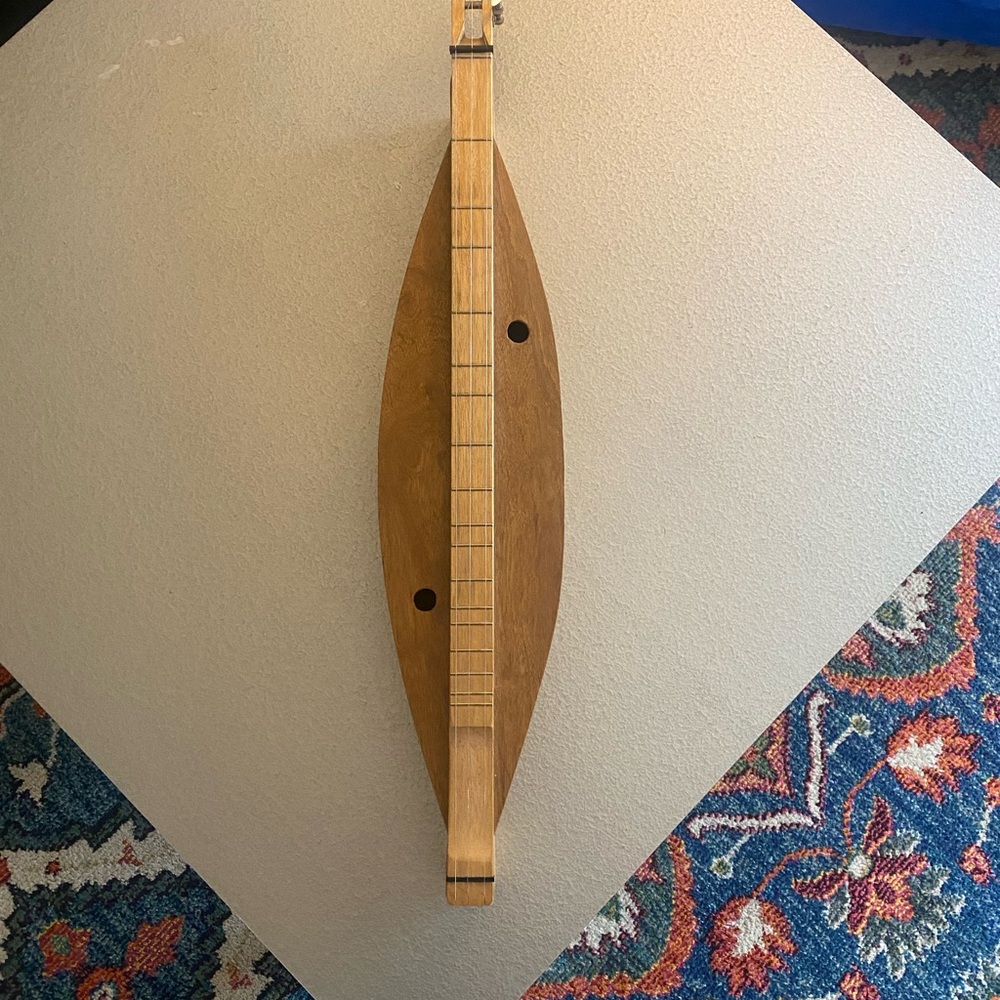 Dulcimer - Picture 8 of 8